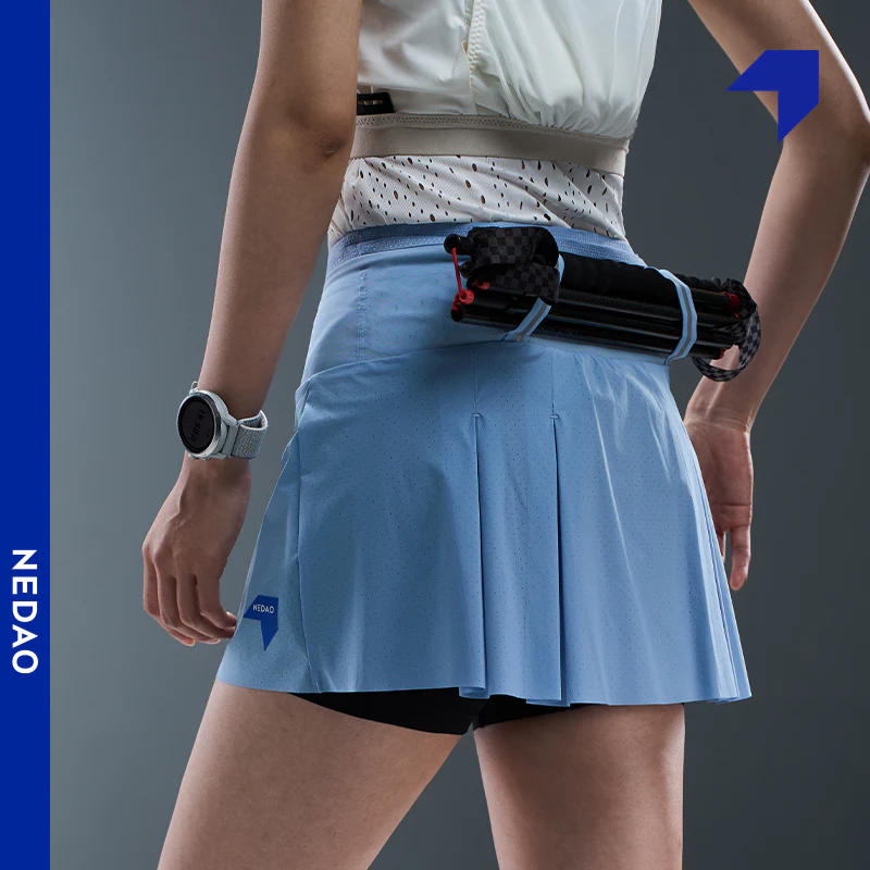 faldilla con cinturón nedao negra/azul