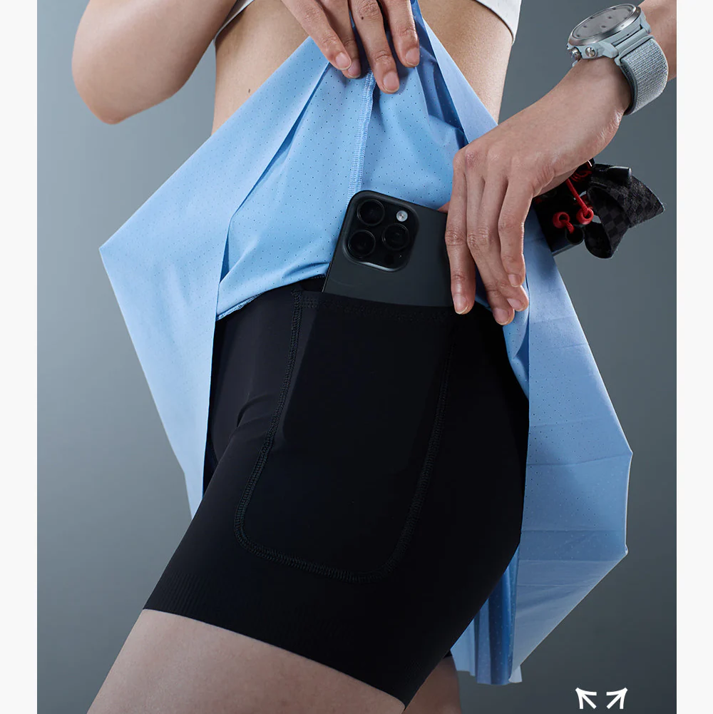 faldilla con cinturón nedao negra/azul